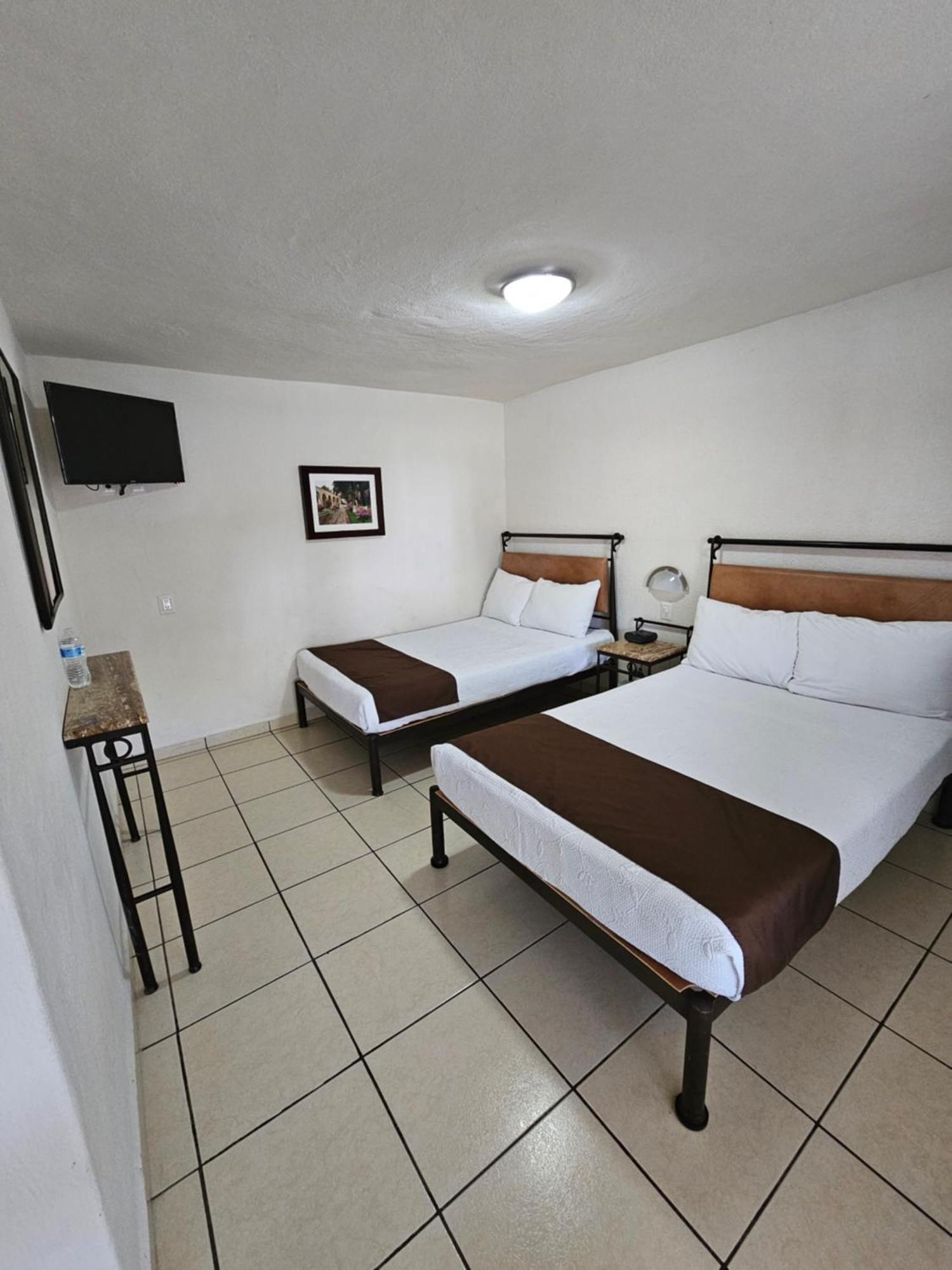 Hotel Ejecutivo Aeropuerto Alvaro Obregon Εξωτερικό φωτογραφία