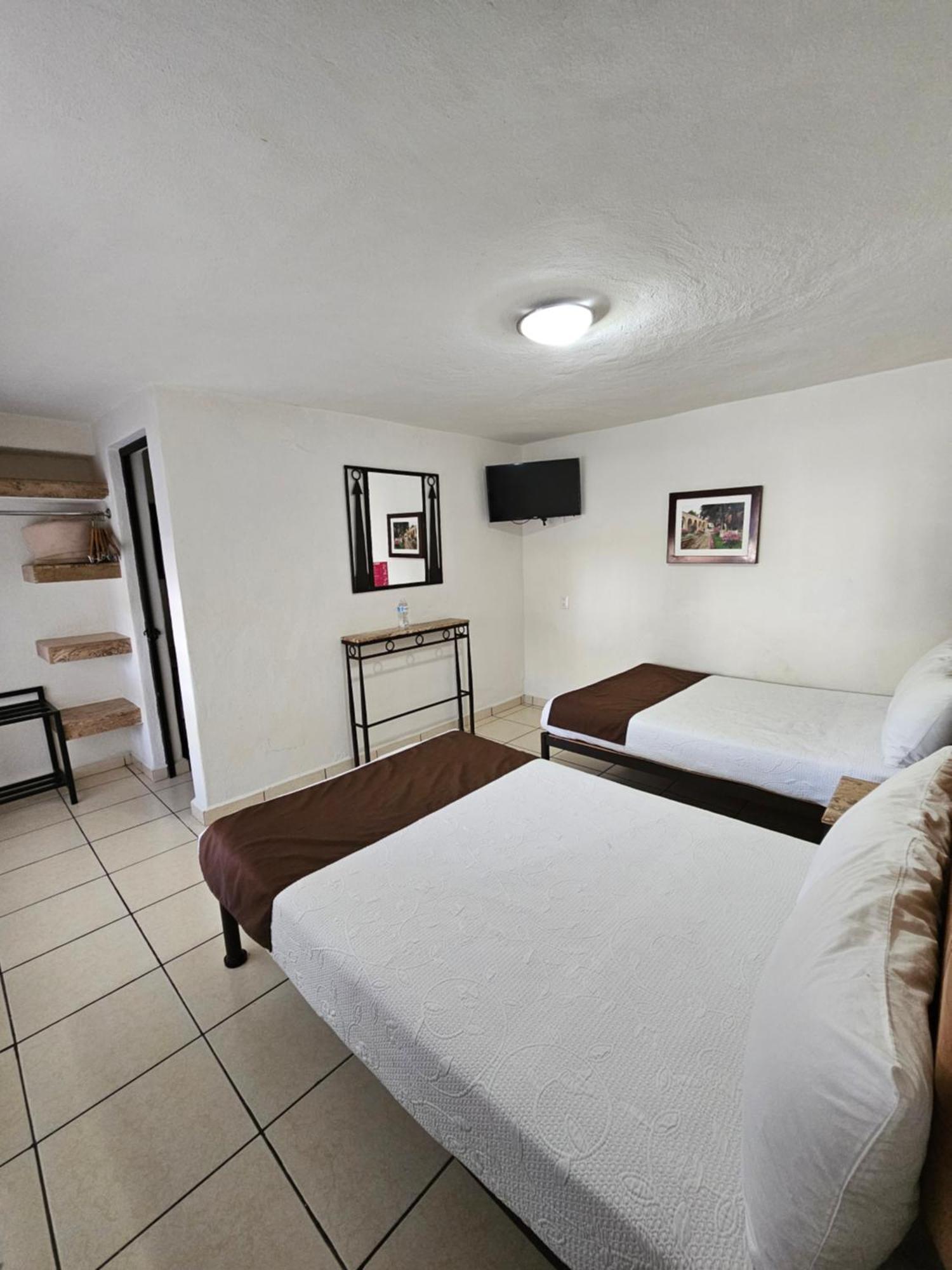 Hotel Ejecutivo Aeropuerto Alvaro Obregon Εξωτερικό φωτογραφία